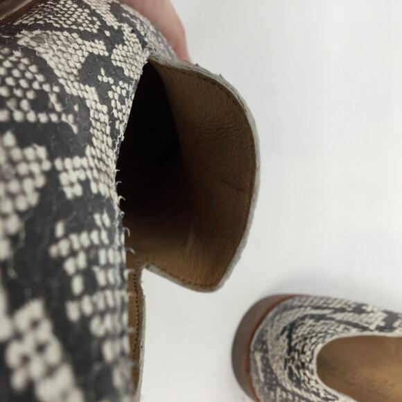 Madewell Frances Loafer, Stamped Snake, size 8 - Picture 5 of 7